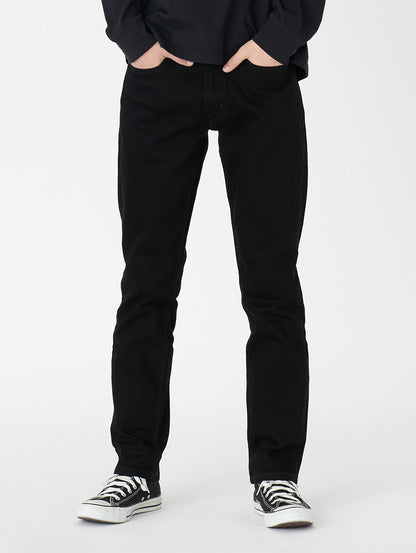 511™ スリムフィット ブラック NATIVE CALI