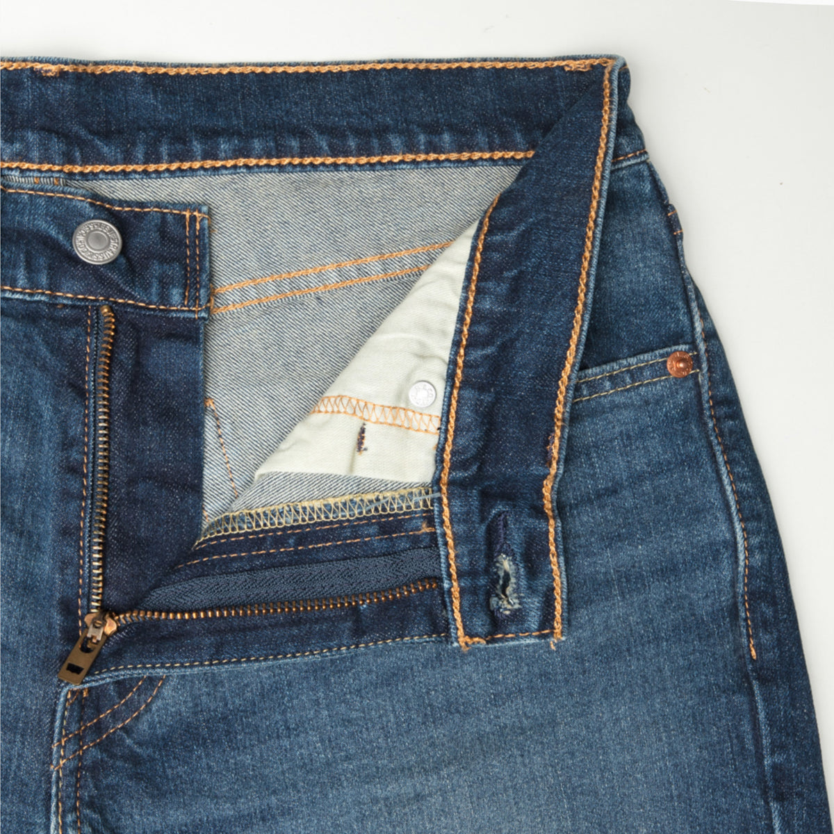 511™ スリムフィット インディゴ CANYON DARK