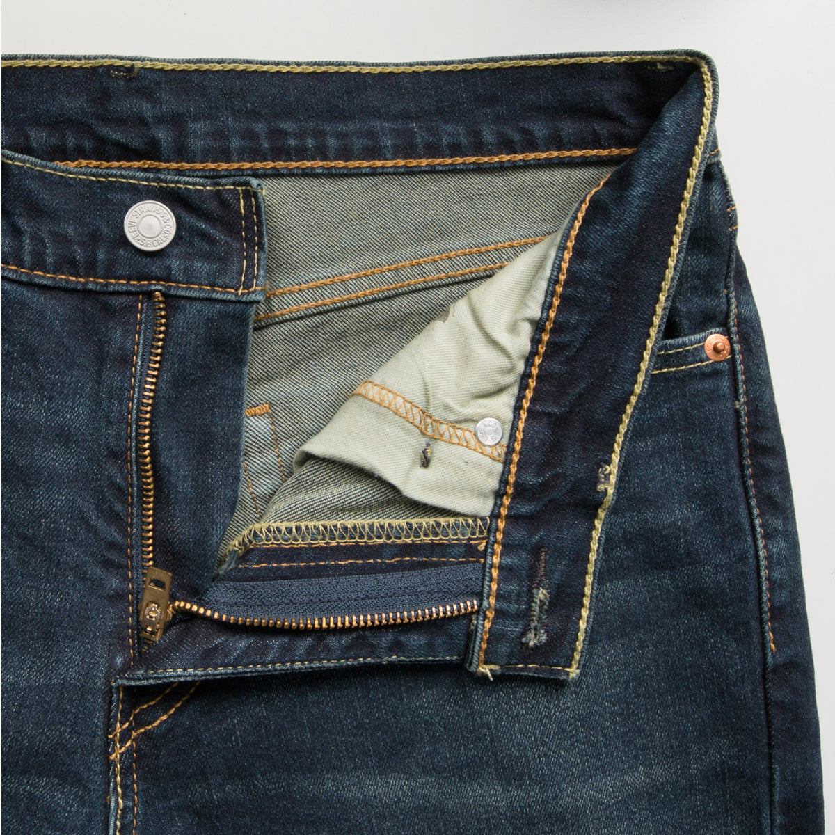 511™ スリムフィット ダークインディゴ SEQUOIA