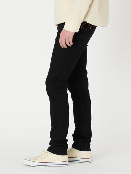 510™ スキニーフィット ブラック NATIVE CALI