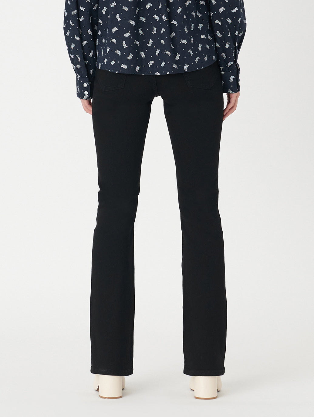 725™ ハイライズ ブーツカット ブラック