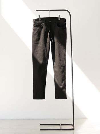 512™ スリムテーパードジーンズ ブラック NIGHTSHINE