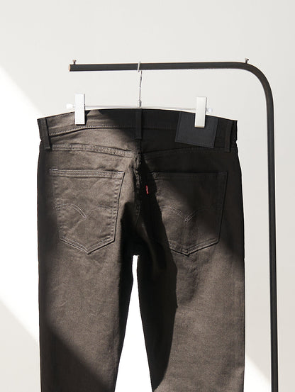 512™ スリムテーパードジーンズ ブラック NIGHTSHINE