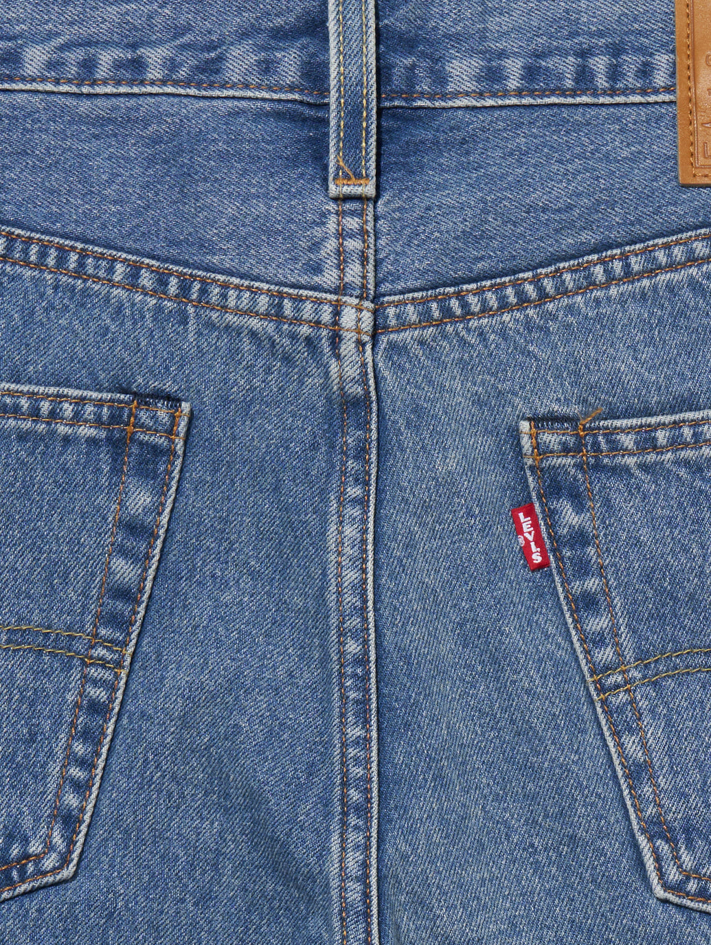 568™ STAY LOOSE ミディアムインディゴ BLUE ESSENTIALS