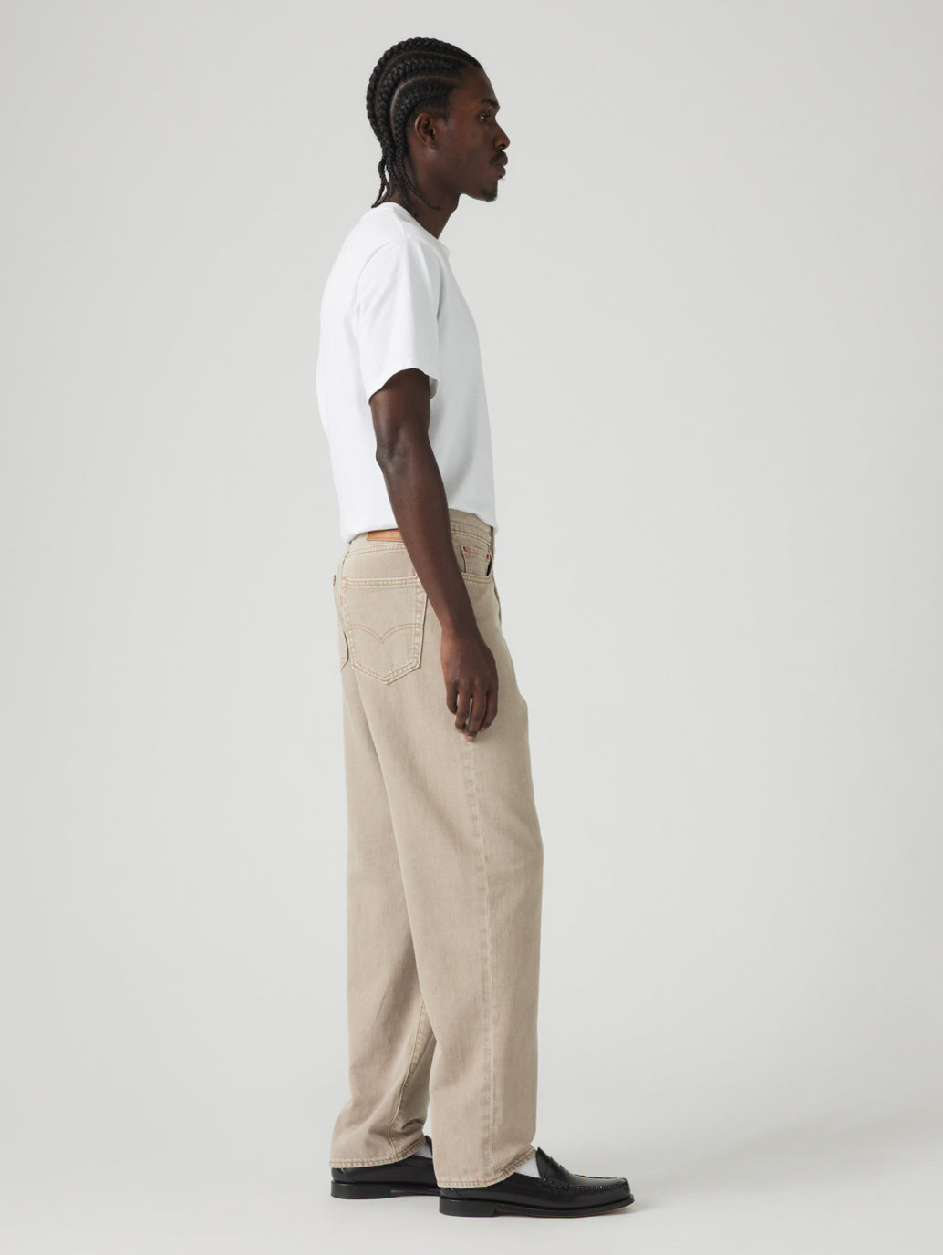 568™ ルーズストレート ジーンズ  ベージュ