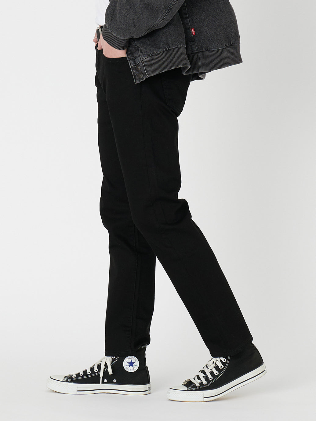 502™ テーパードフィット ジーンズ ブラック