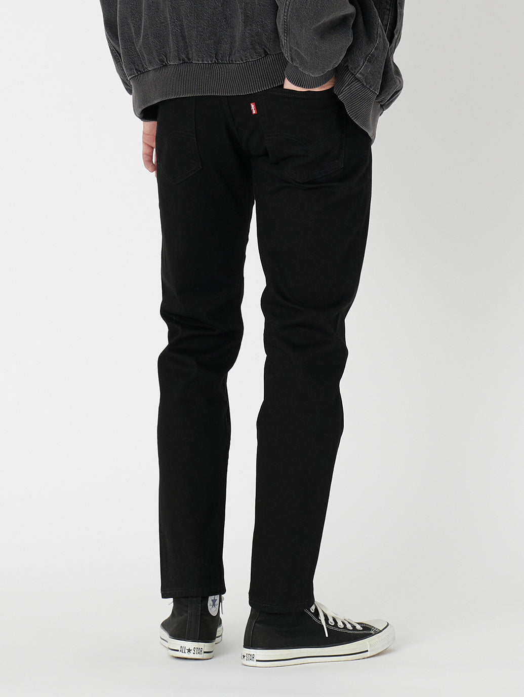 502™ テーパードフィット ジーンズ ブラック