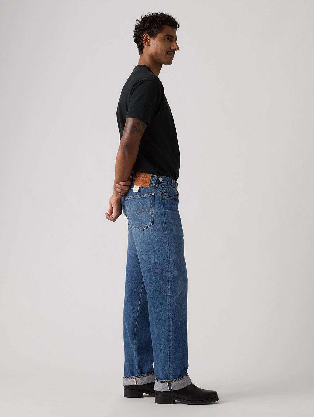 LEVI'S® VINTAGE CLOTHING 1933 501® ORIGINAL ジーンズ ミディアムインディゴ