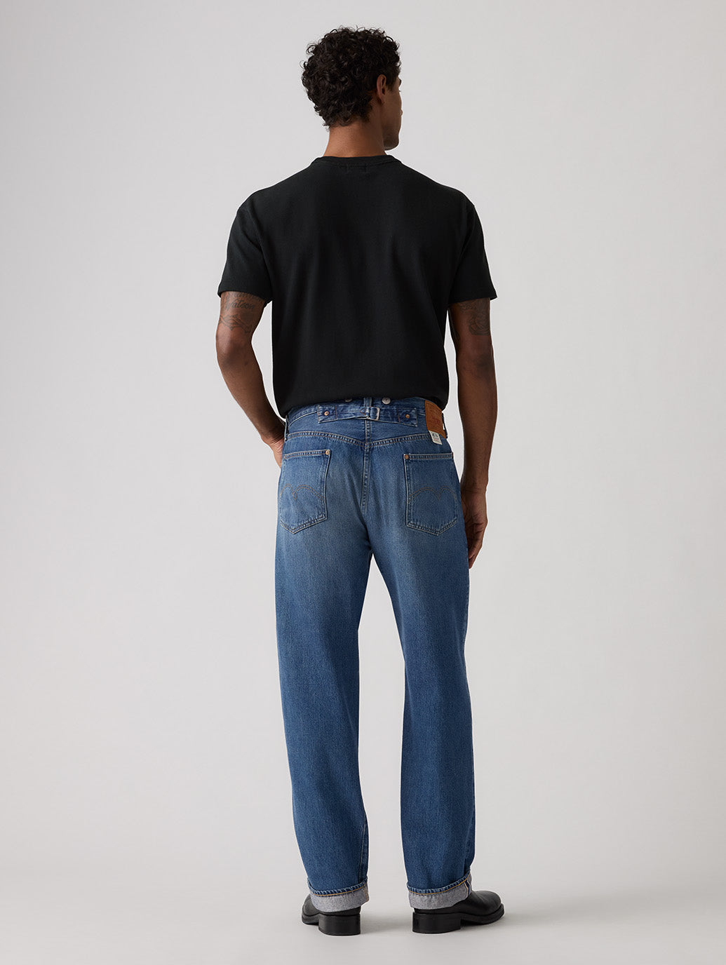 LEVI'S® VINTAGE CLOTHING 1933 501® ORIGINAL ジーンズ ミディアムインディゴ