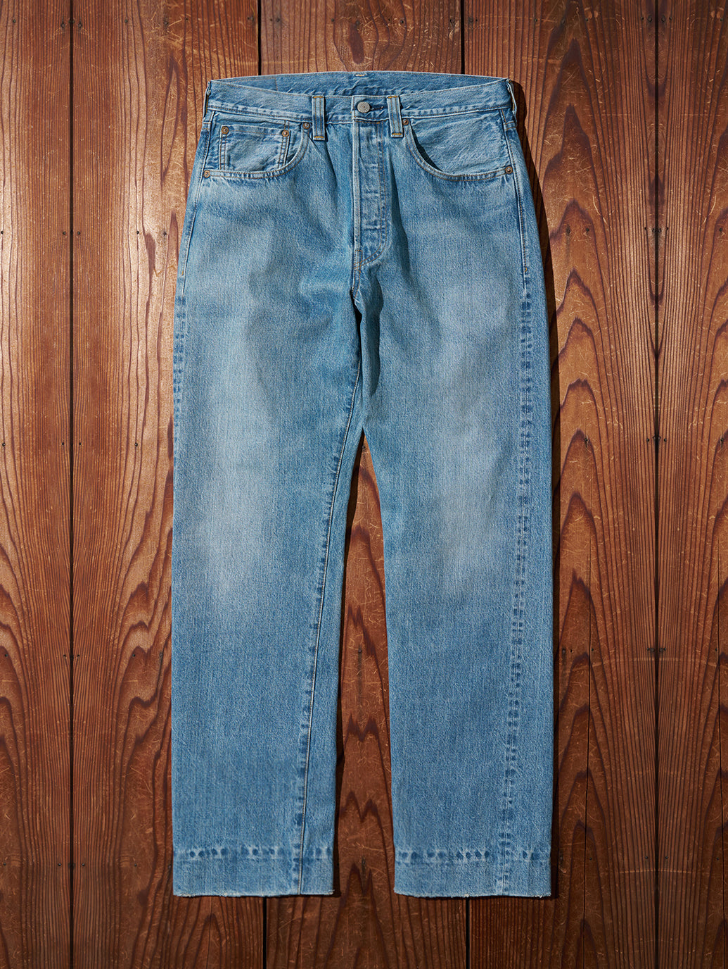 LEVI'S® VINTAGE CLOTHING 1947 501® ORIGINAL ジーンズ  ミディアムインディゴ 