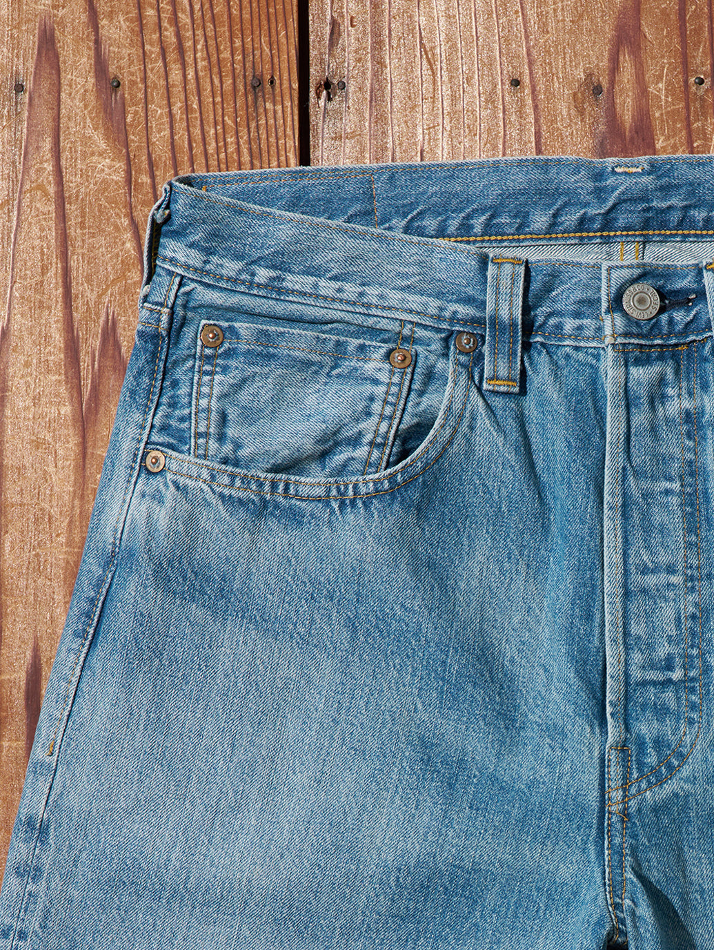 LEVI'S® VINTAGE CLOTHING 1947 501® ORIGINAL ジーンズ  ミディアムインディゴ 