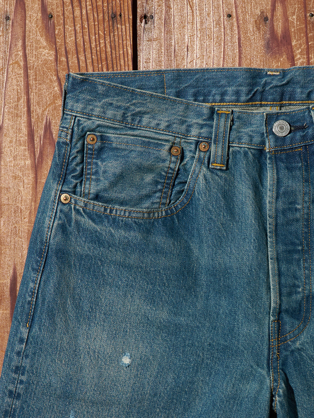 LEVI'S® VINTAGE CLOTHING 1947 501® ORIGINAL ジーンズ  ミディアムインディゴ 