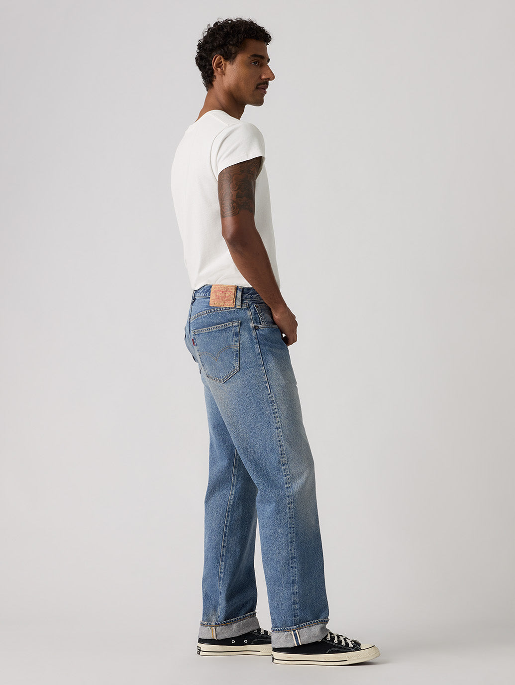 LEVI'S® VINTAGE CLOTHING 1955 501® ORIGINAL ジーンズ ライトインディゴ