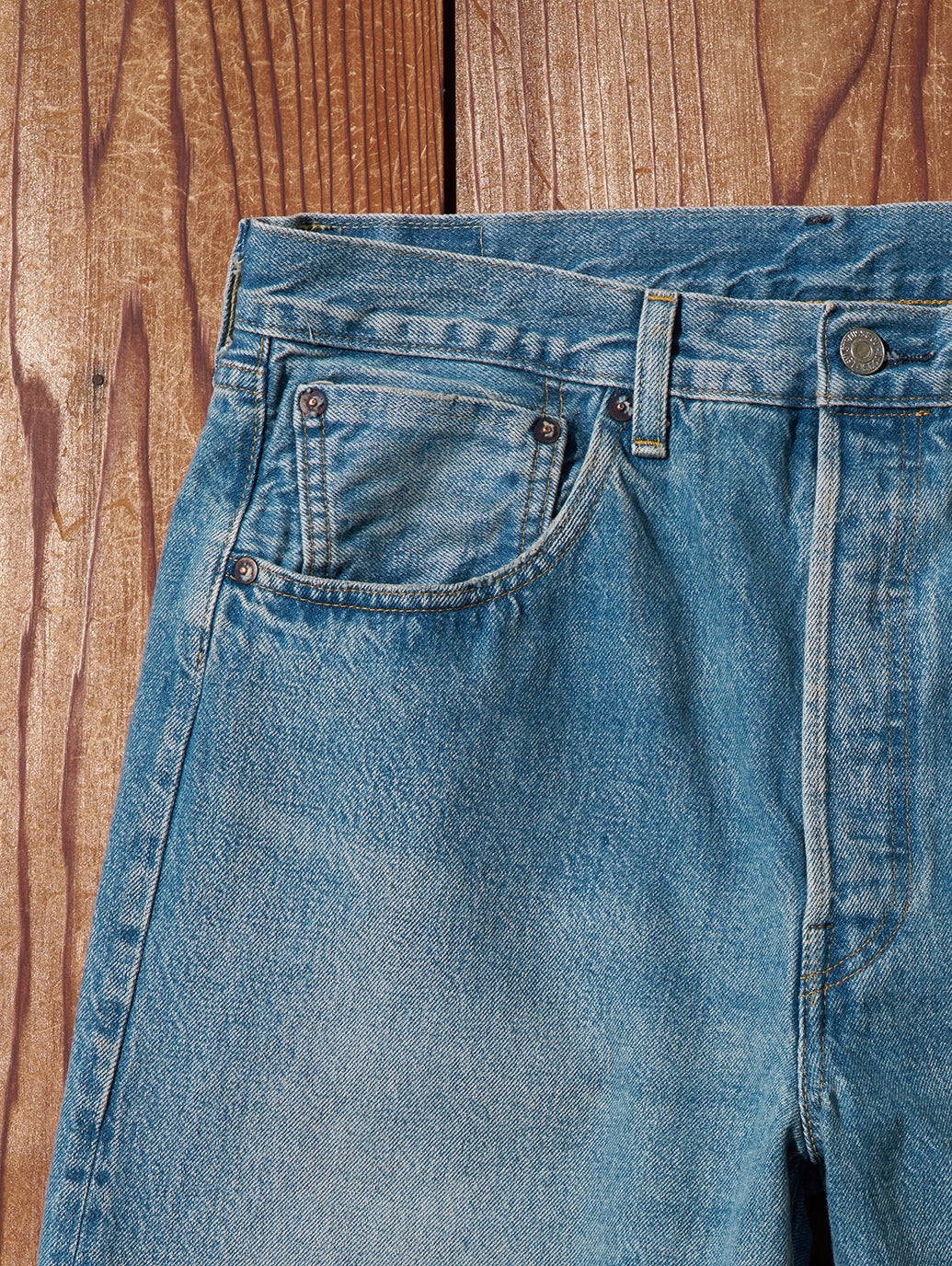 LEVI'S® VINTAGE CLOTHING 1955 501® ORIGINAL ジーンズ ライトインディゴ