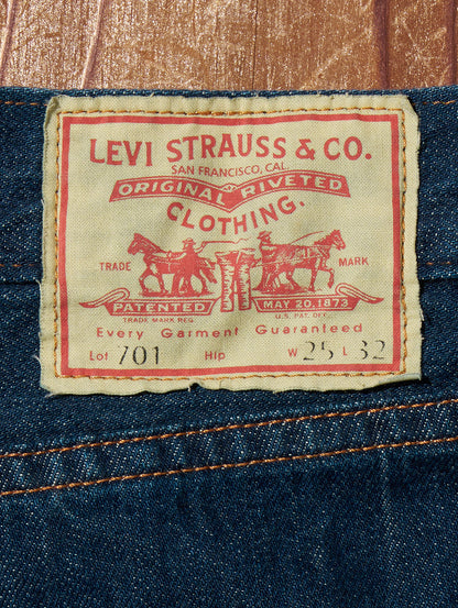 LEVI'S® VINTAGE CLOTHING 1950'S 701 ジーンズ ダークインディゴ