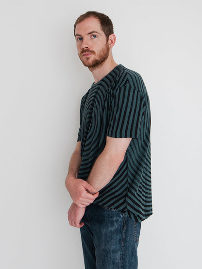 NEW GRAPHIC Tシャツ LVC TARGET BLACK