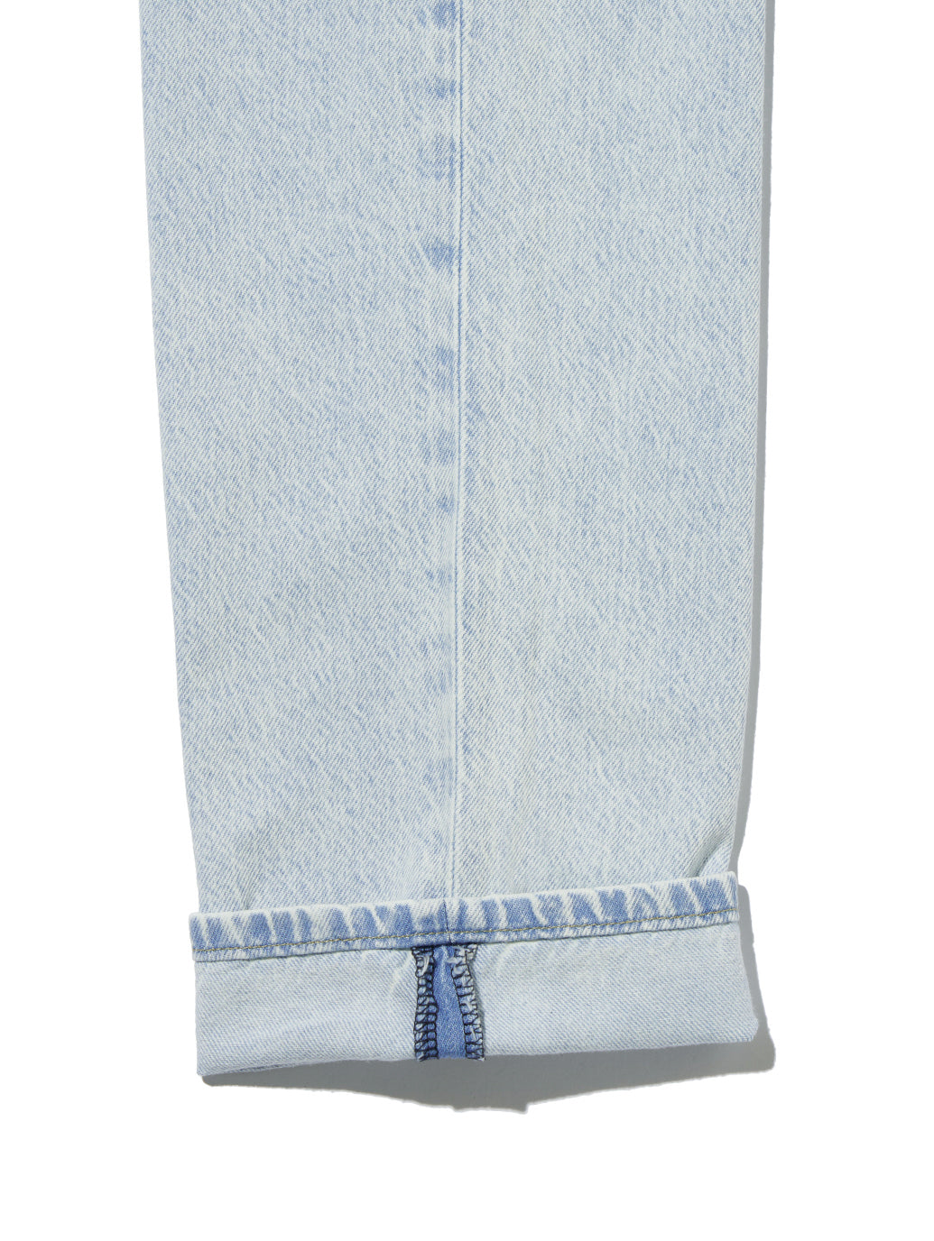 LOW PRO ジーンズ ストレート ライトインディゴ