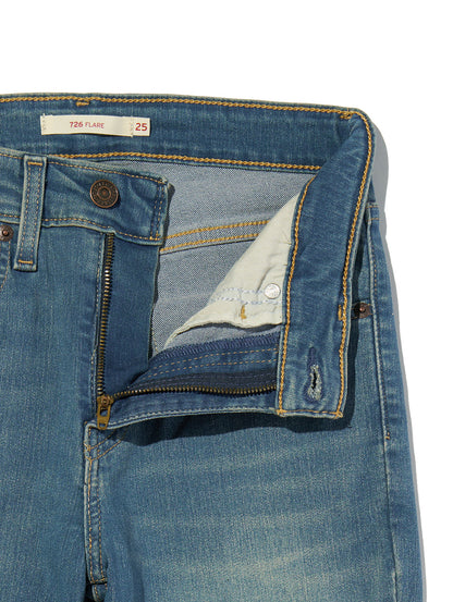 726 ハイライズフレア ジーンズ ミディアムインディゴ