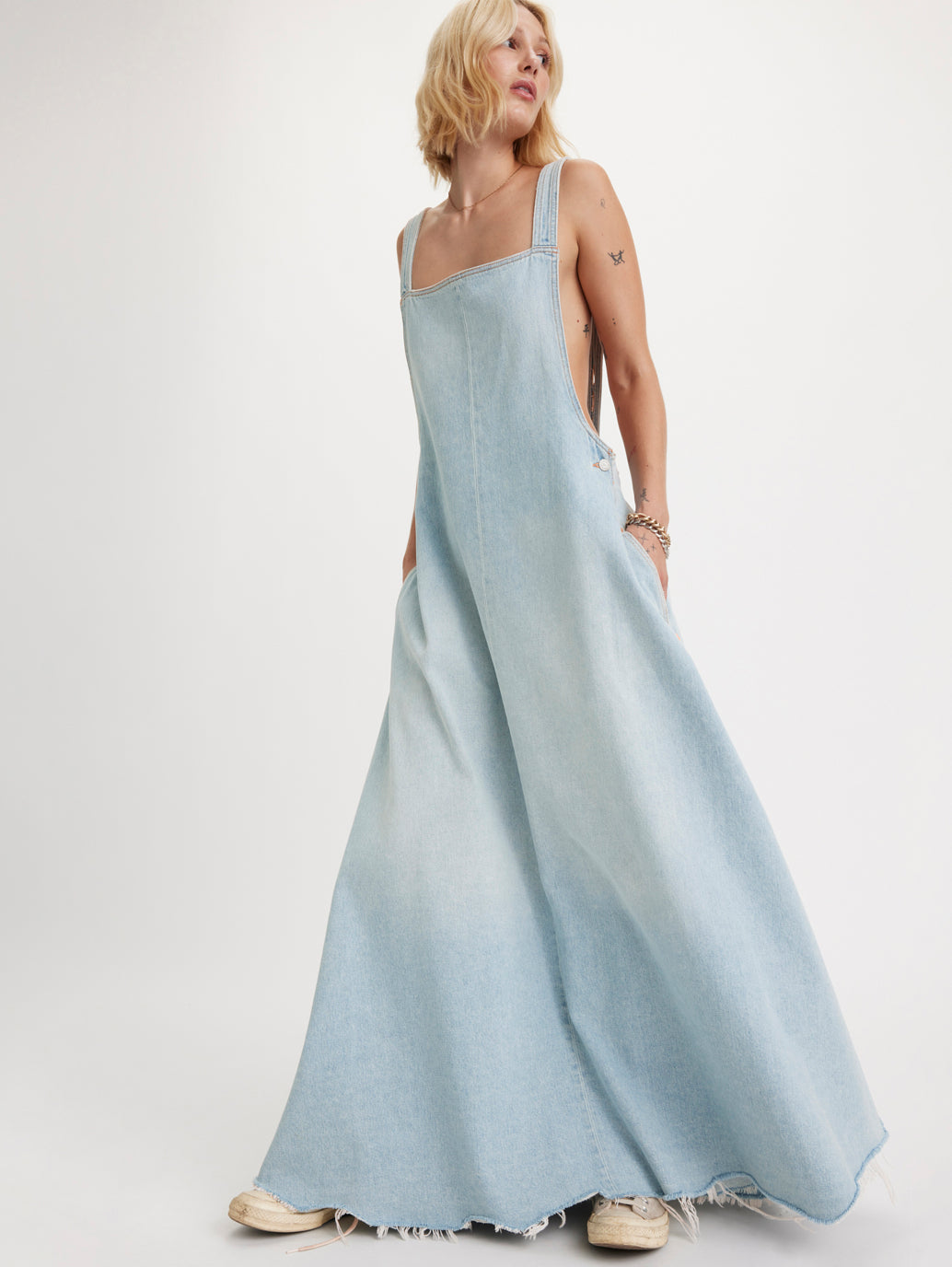 Levi’s® X ERL ヘリテージ ワンピース ミディアムインディゴ