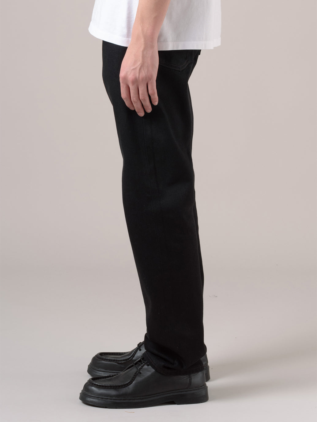 BLUETAB™ 502™ テーパードフィット ジーンズ ブラック