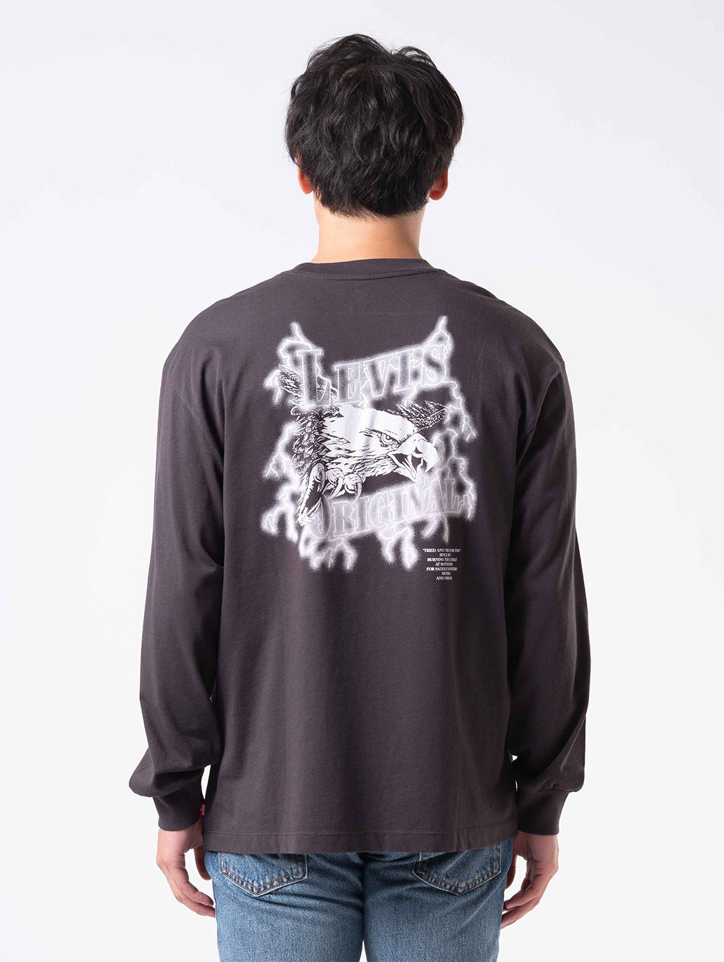 グラフィック ロングスリーブTシャツ