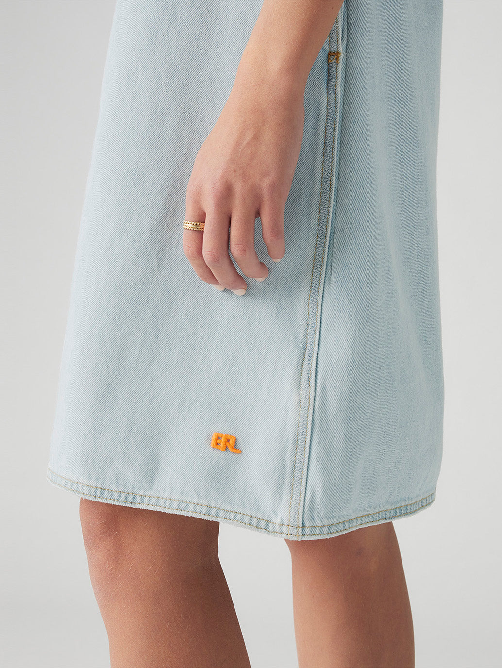 LEVI’S® X ERL デニムワンピース ライトインディゴ