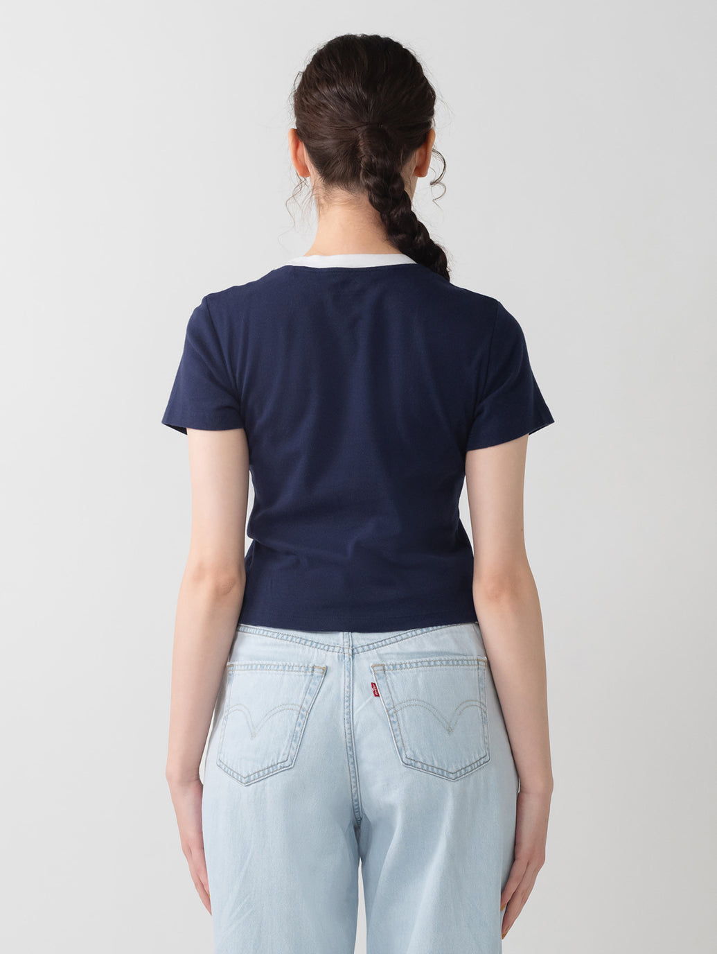エッセンシャル SPORTY Tシャツ