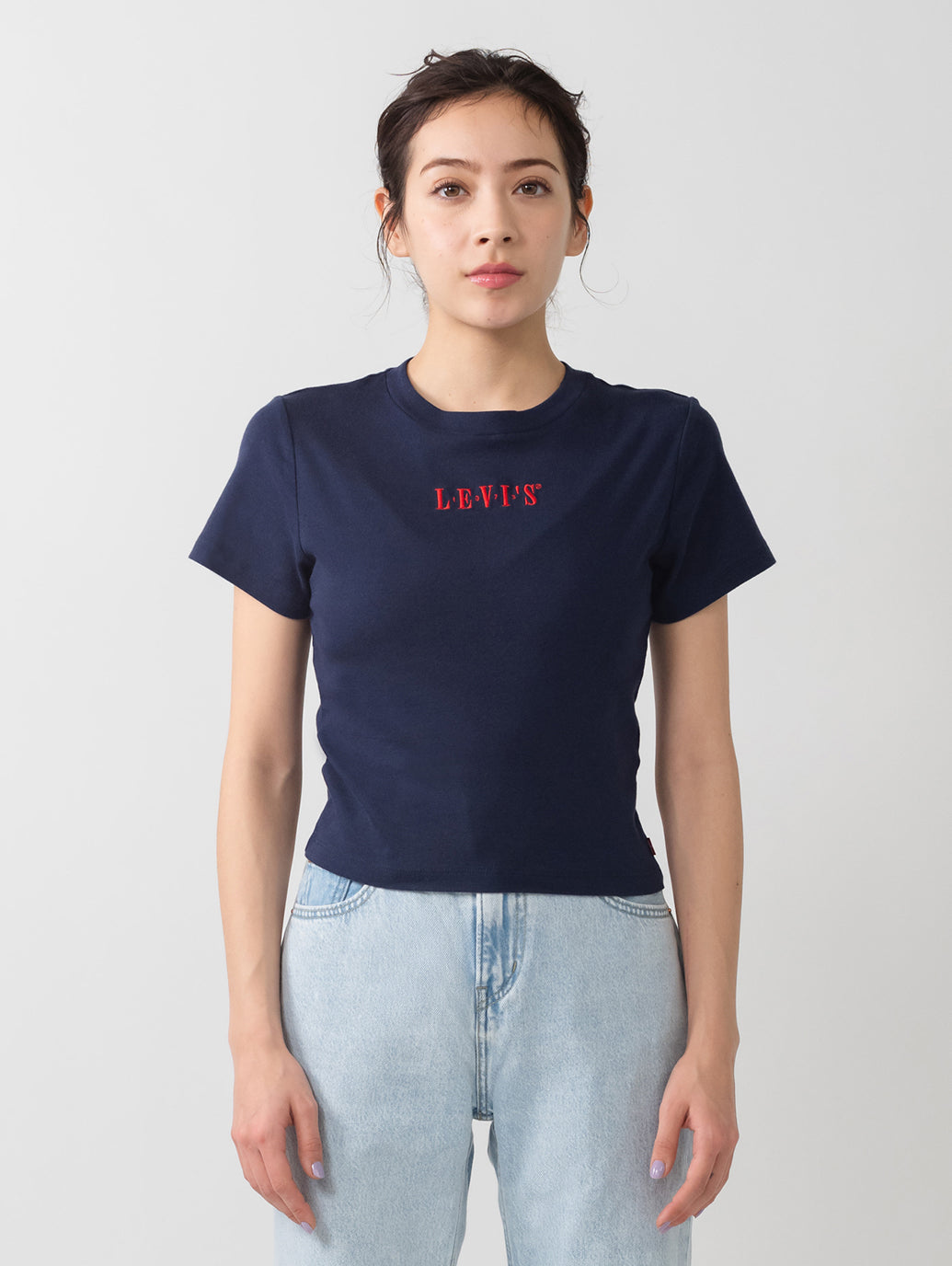 エッセンシャル SPORTY Tシャツ