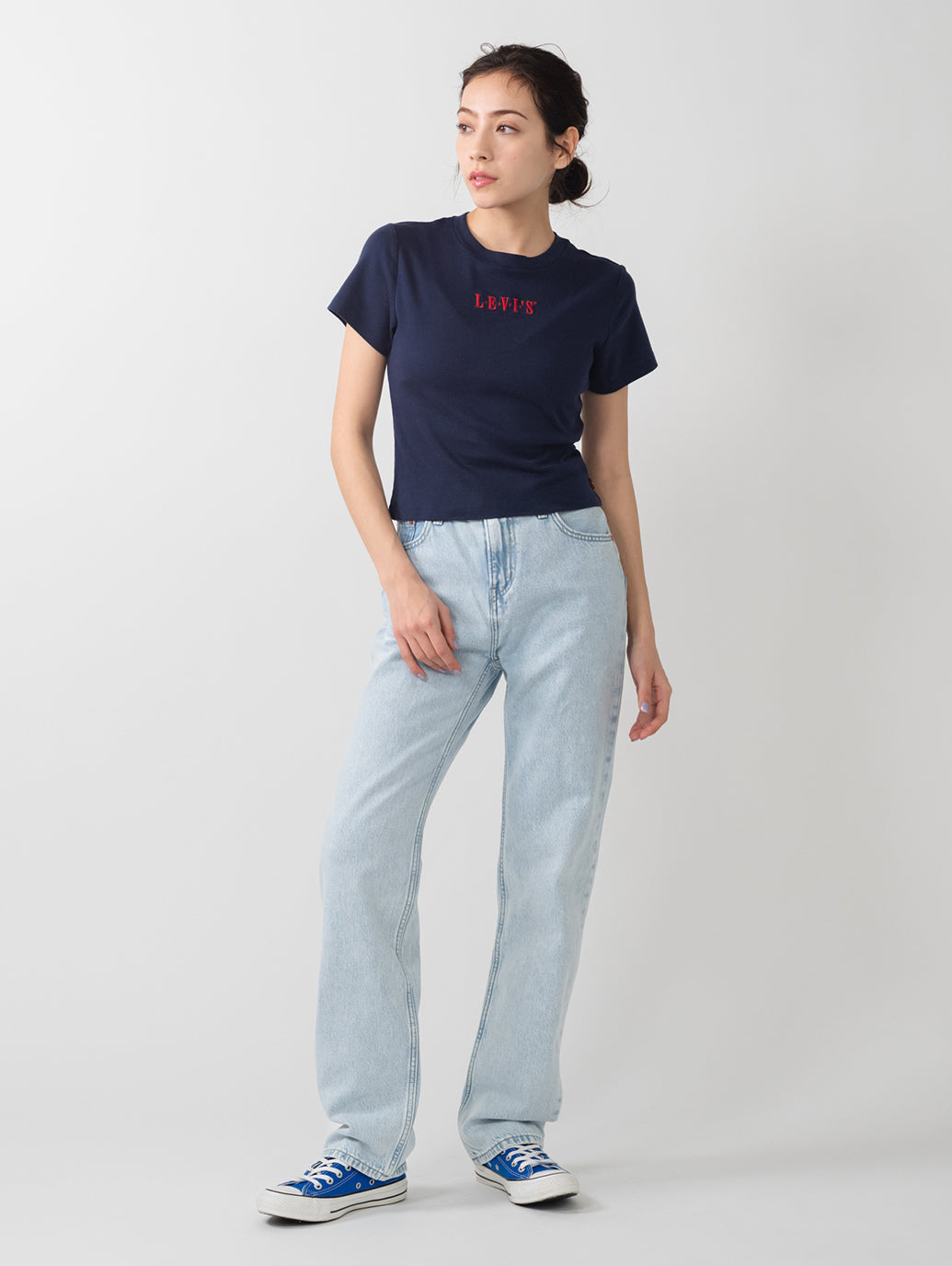 エッセンシャル SPORTY Tシャツ