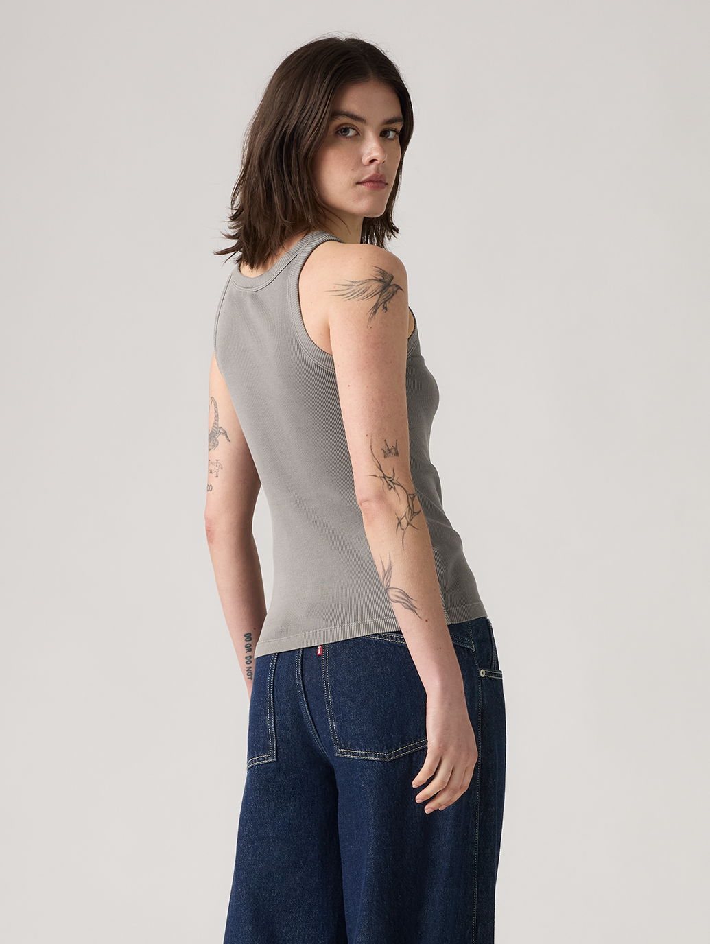 エッセンシャル レーサー タンクトップ